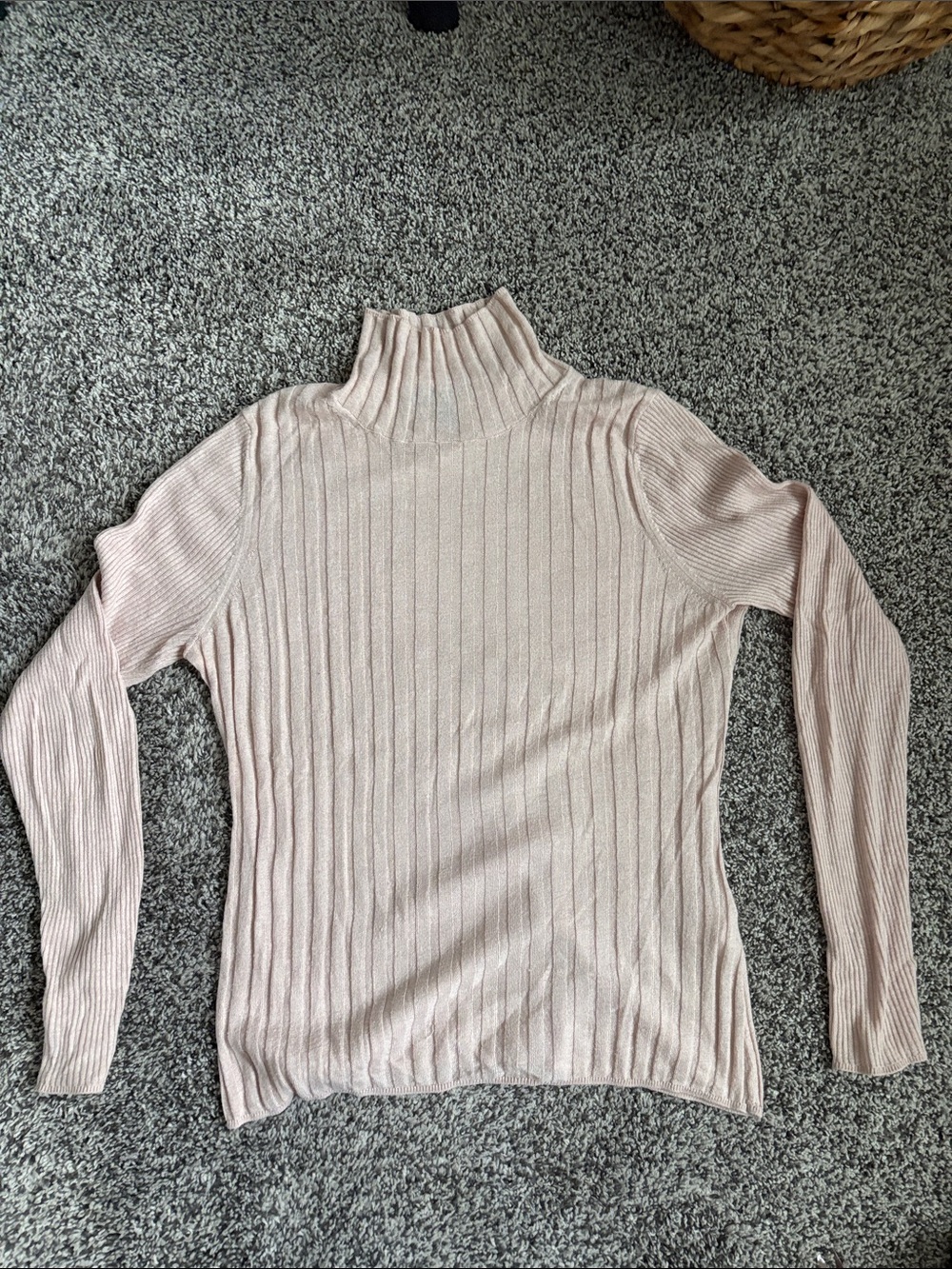 WHBM Ribbed Turtleneck Sweater - Light Pink. Sz L